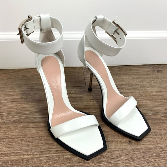 Women's NEW Alexander McQueen White/Black Strappy Open Toe Pumps, 38 (US: 8) - Picture 10 of 15